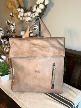 NWOT Bed Stu Leather Howie Flapover Leather Backpack Lt Gray Glove Brown $365